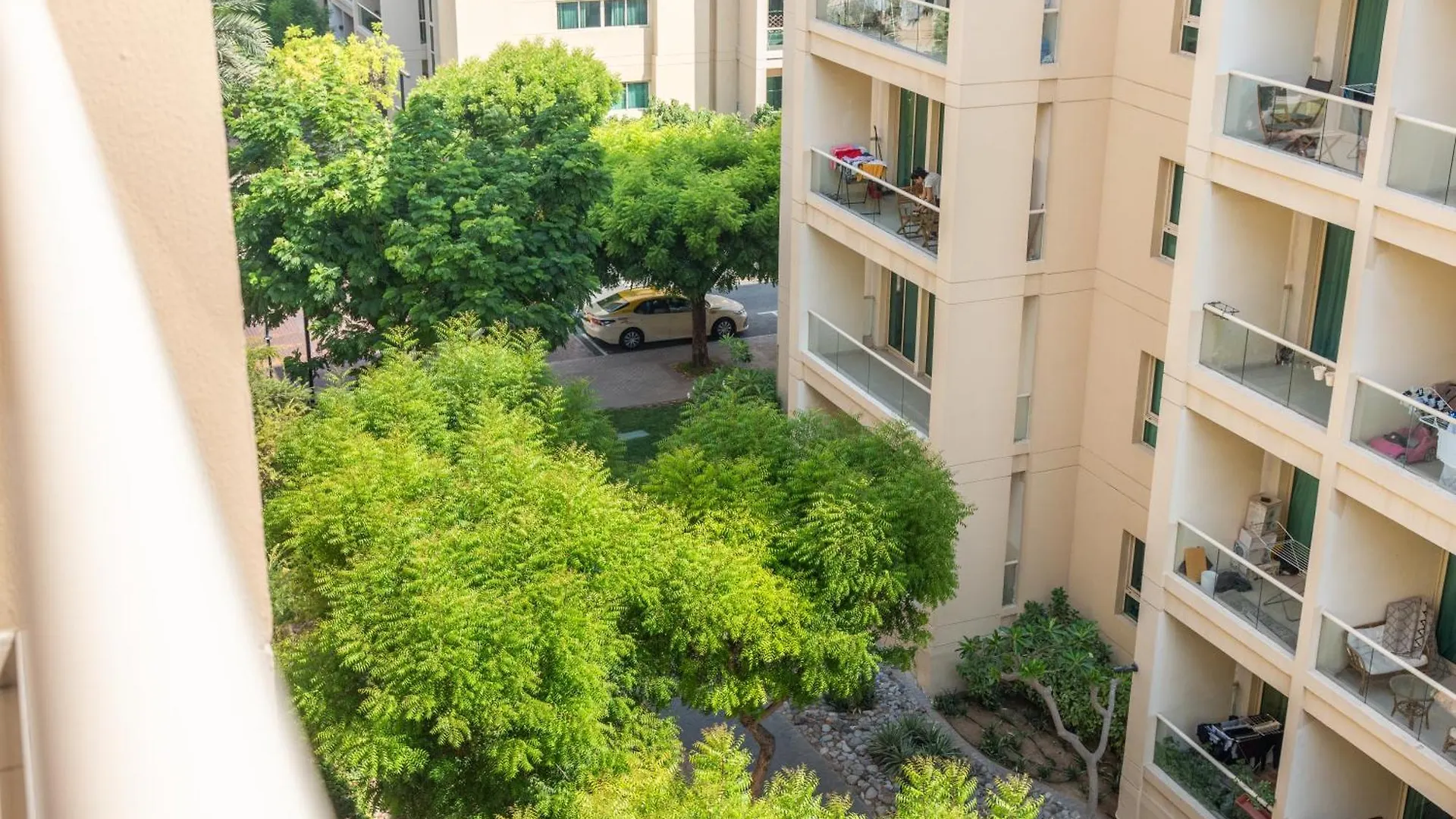 Apartment Charming 1Br In The Greens, Near Metro Dubai