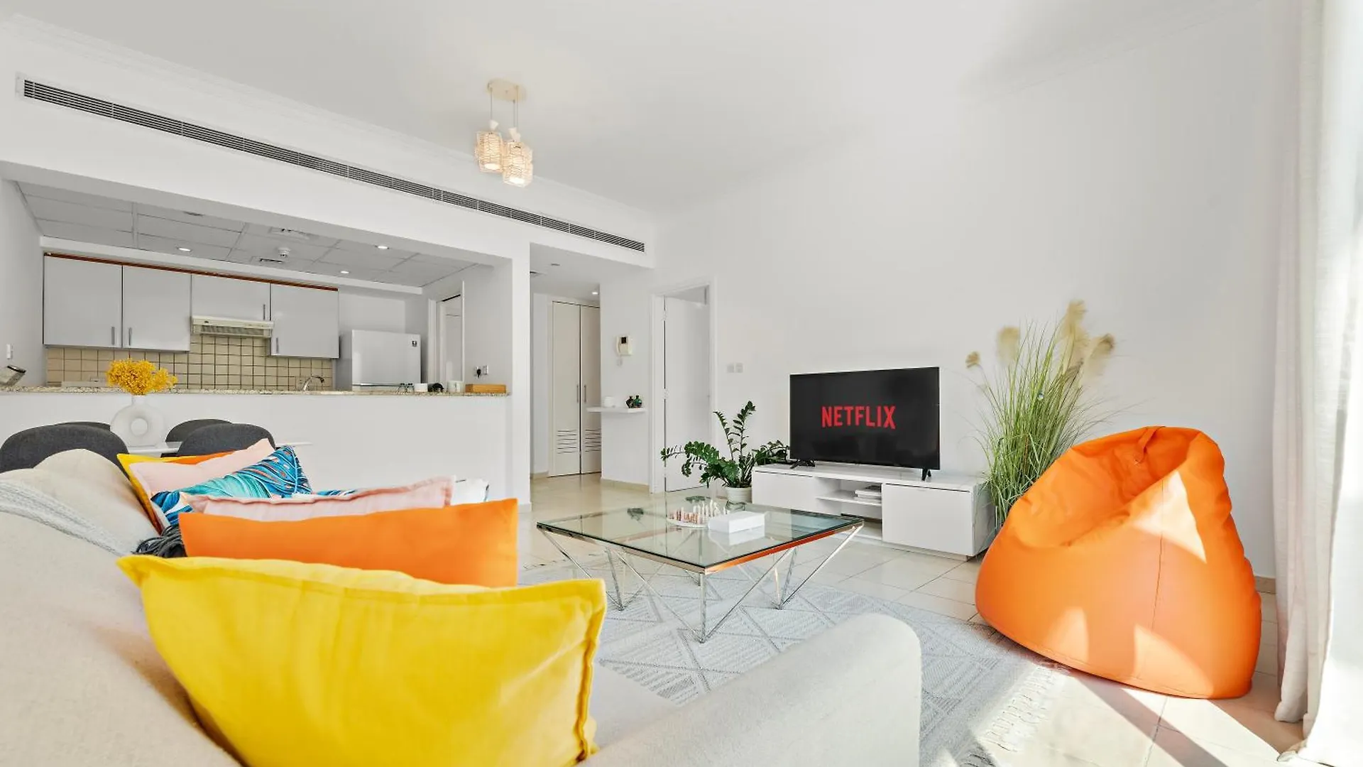 Charming 1Br In The Greens, Near Metro Dubai Apartment